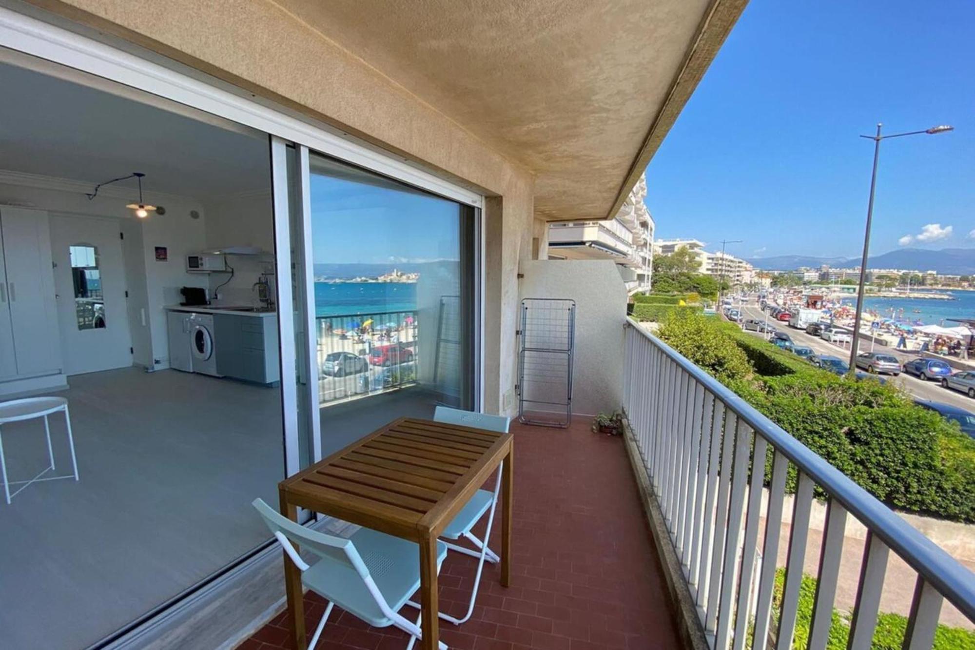 06At1 - Cosy Seaside Studio In An Ideal Location Antibes Exterior photo