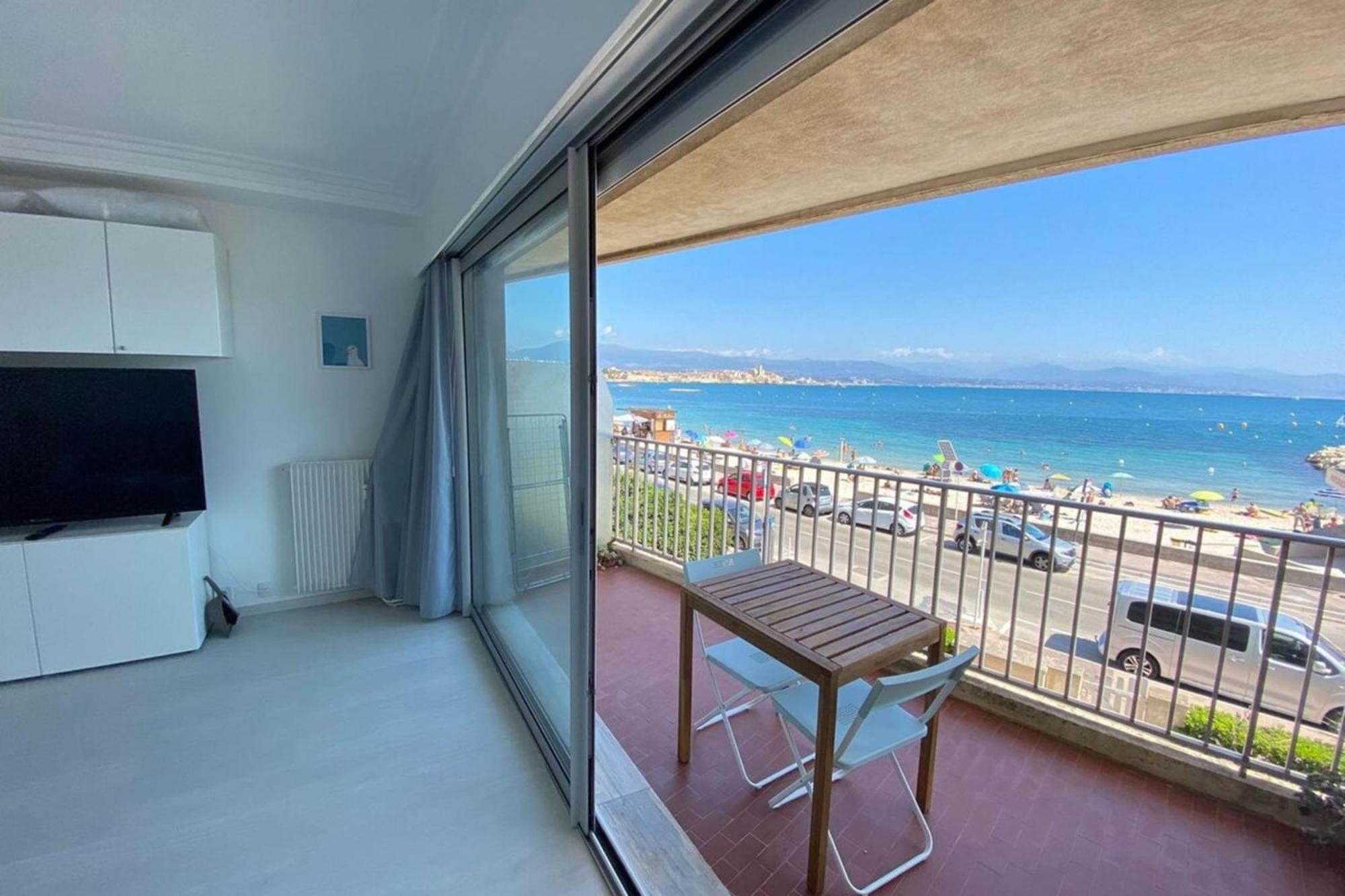 06At1 - Cosy Seaside Studio In An Ideal Location Antibes Exterior photo
