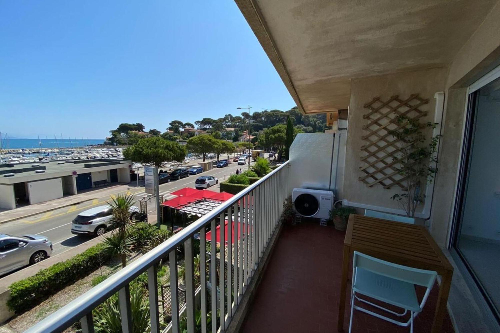 06At1 - Cosy Seaside Studio In An Ideal Location Antibes Exterior photo